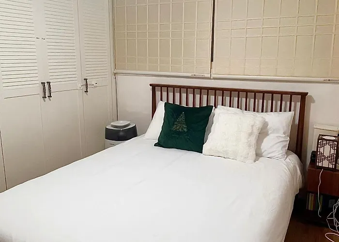 5mins To Dmc Hongdae Sinchon Cozy House